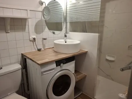 Studio 2 pers avec balcon, centre Brides-les-Bains, animaux et parking, wifi inclus - Photo 4