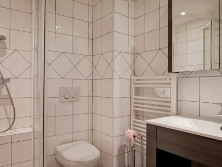 Appartement 4 pièces avec balcon, internet, parking au centre de Brides-les-Bains - Photo 10
