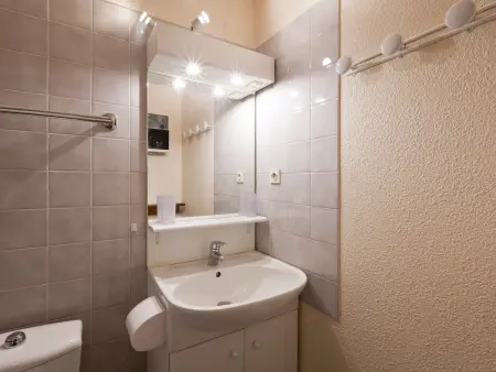 Studio lumineux avec balcon, WIFI et parking pour 4 personnes - Photo 9
