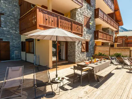 Champagny-en-Vanoise : Appartement 8 pers, Terrasse 80m², Confort avec WiFi - Photo 10