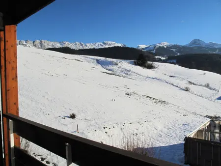 Studio cabine avec balcon, vue montagnes proche centre village - Photo 8