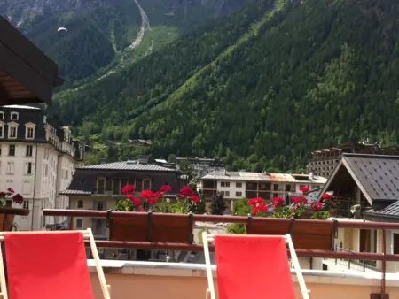Charmant 2 Pièces Central avec Terrasse - Chamonix - Photo 3