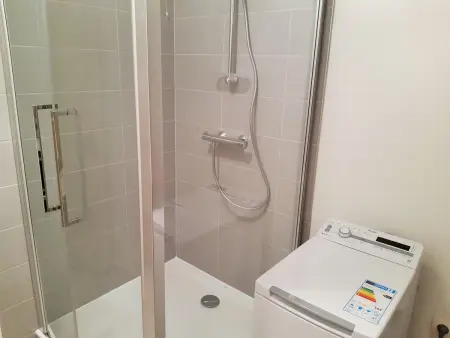 Appartement 6 personnes au pied des pistes avec balcon - Photo 9