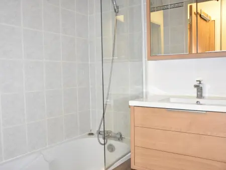 Appartement cosy proche commerces, animaux bienvenus, parking - Photo 4