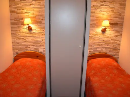 Appartement cosy proche commerces, animaux bienvenus, parking - Photo 5