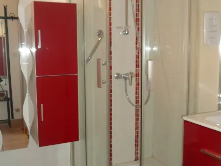 Mini-studio à Balaruc-les-Bains, proche étang et thermes - Photo 7