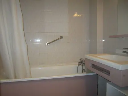 Studio confortable avec balcon et WiFi, animaux admis à Brides-les-Bains - Photo 10