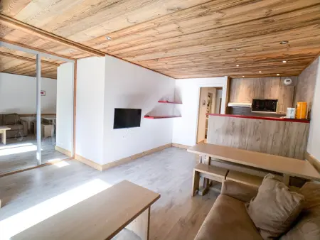 Studio rénové & lumineux près des pistes avec balcon - Animaux admis - Photo 1