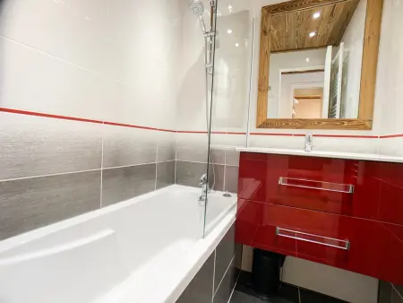 Studio rénové & lumineux près des pistes avec balcon - Animaux admis - Photo 5
