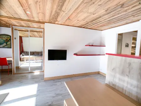 Studio rénové & lumineux près des pistes avec balcon - Animaux admis - Photo 6