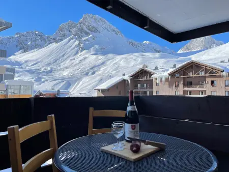 Appart rénové 2 pièces, skis aux pieds, balcon, animaux admis - Photo 4