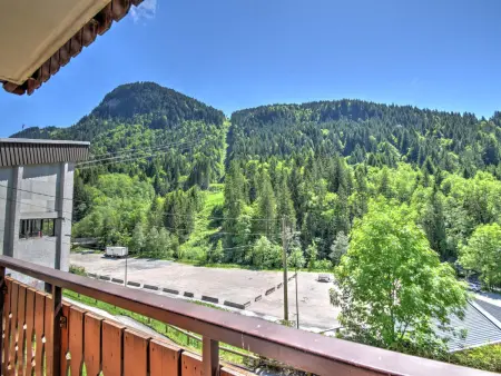 Joli appartement 2 pièces au pied du téléphérique avec balcon et animaux admis - Photo 5