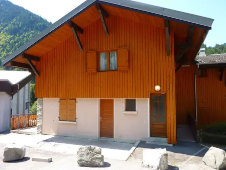 Joli appartement 2 pièces au pied du téléphérique avec balcon et animaux admis - Photo 10
