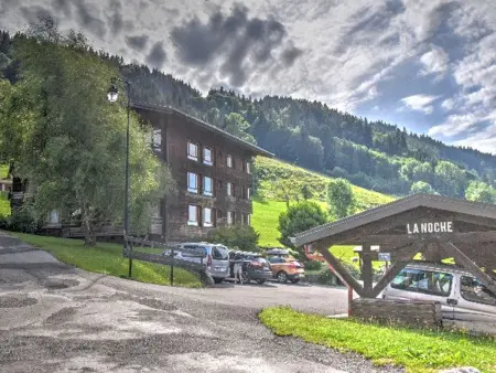 Bel appart refait 2 pièces, skis aux pieds, WIFI, parking - Photo 12