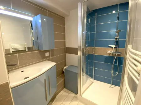 Appartement rénové 3* avec vue mer, à 50m plage, Perros-Guirec - Photo 4