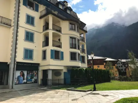 Appartement cosy au centre de Chamonix avec parking - Photo 7
