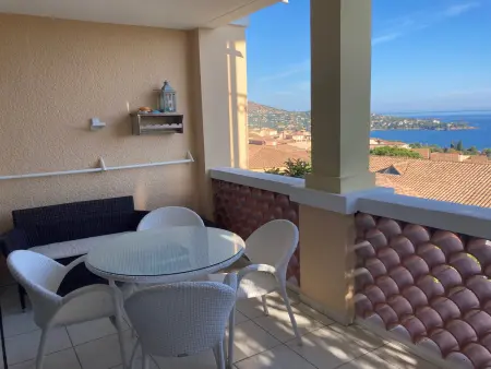 Cap Esterel: 3 Pièces avec Vue Mer et Parking Inclus - Photo 4