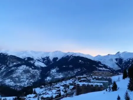 Appartement rénové 3 chambres skis aux pieds à Courchevel avec WiFi - Photo 8