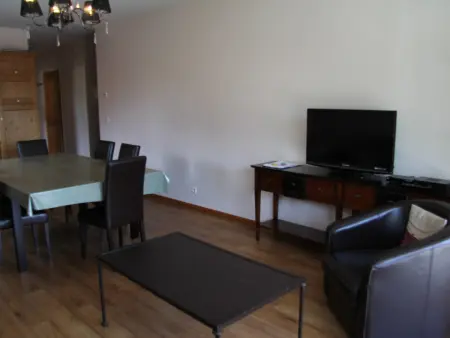 Appartement 3 chambres avec balcon en centre village, proche La Clusaz et Le Grand Bornand - Photo 3