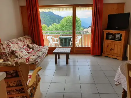 Appartement cosy 3 pièces avec balcon et garage, à proximité des pistes et commerces - Photo 1