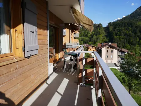 Appartement cosy 3 pièces avec balcon et garage, à proximité des pistes et commerces - Photo 8