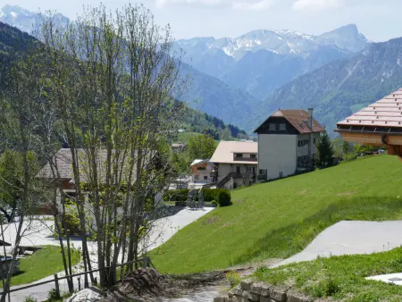Appartement cosy 3 pièces avec balcon et garage, à proximité des pistes et commerces - Photo 9
