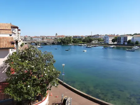Ciboure : T4 spacieux avec balcon et véranda, proche golf - Photo 5