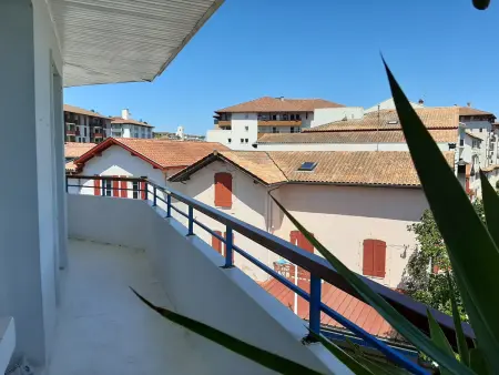 Ciboure : T4 spacieux avec balcon et véranda, proche golf - Photo 9
