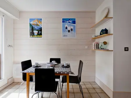 Appartement duplex 2 chambres centre Brides-les-Bains, balcon, ascenseur, animaux admis - Photo 6