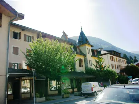 Appartement duplex 2 chambres centre Brides-les-Bains, balcon, ascenseur, animaux admis - Photo 16