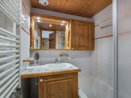 Appartement lumineux proche des pistes avec accès piscine et animaux admis - Photo 7