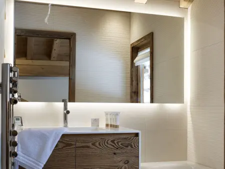 Magnifique appartement contemporain à Courchevel 1850, 3 chambres, sauna, parking - Photo 9