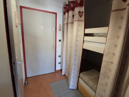 Studio chaleureux 4 pers, centre village, proche pistes et commerces, balcon sud-ouest - Photo 3