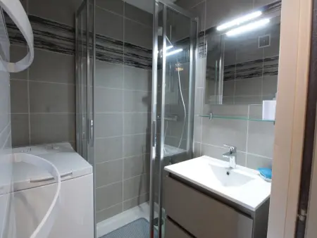 Studio chaleureux 4 pers, centre village, proche pistes et commerces, balcon sud-ouest - Photo 4