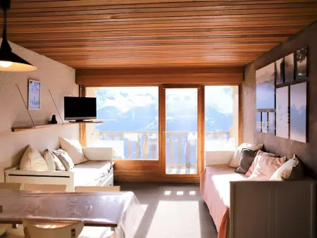 Studio cabine au pied des pistes avec balcon et ascenseur à Auris en Oisans - Photo 1