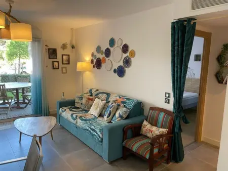 Appartement de standing avec jardin privatif, proche du lac et du centre, parking inclus - Photo 2