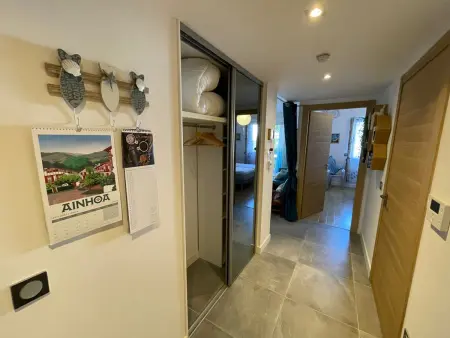Appartement de standing avec jardin privatif, proche du lac et du centre, parking inclus - Photo 6