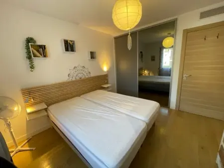 Appartement de standing avec jardin privatif, proche du lac et du centre, parking inclus - Photo 8