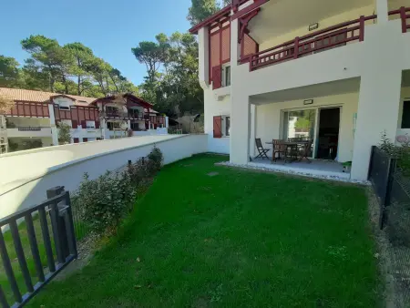 Appartement de standing avec jardin privatif, proche du lac et du centre, parking inclus - Photo 18