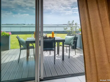 Port-Louis: Appartement T2 avec Terrasse, Parking et Wifi - Photo 1