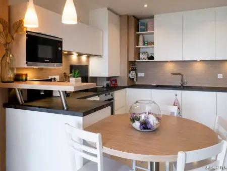 Port-Louis: Appartement T2 avec Terrasse, Parking et Wifi - Photo 4