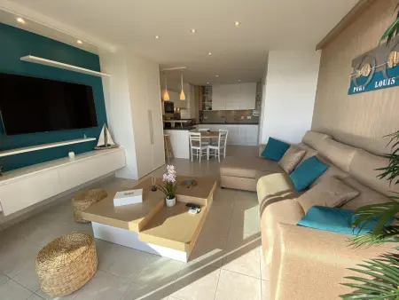 Port-Louis: Appartement T2 avec Terrasse, Parking et Wifi - Photo 8