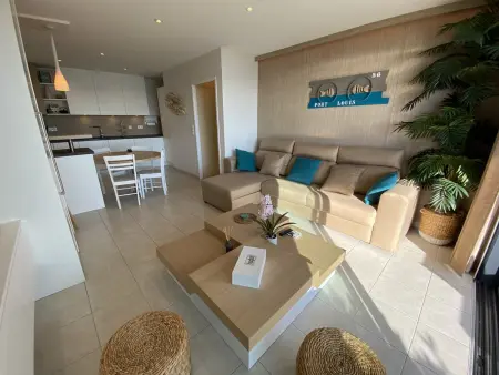 Port-Louis: Appartement T2 avec Terrasse, Parking et Wifi - Photo 9