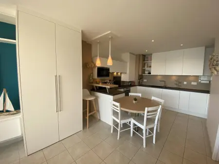 Port-Louis: Appartement T2 avec Terrasse, Parking et Wifi - Photo 10