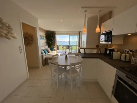 Port-Louis: Appartement T2 avec Terrasse, Parking et Wifi - Photo 12