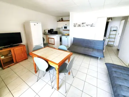 Spacieux T3 avec vue mer, résidence avec piscine - Photo 1