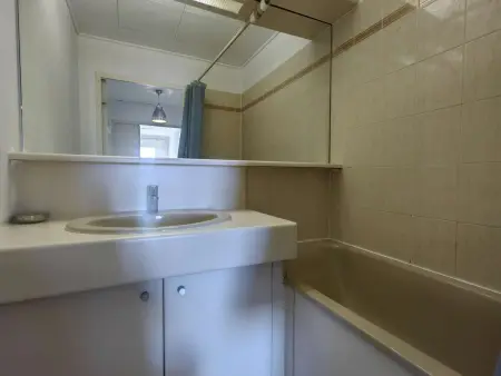 Spacieux T3 avec vue mer, résidence avec piscine - Photo 14