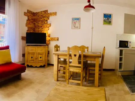 Studio cabine 4 pers, balcon sud, local à skis, Appartement 4 personnes à Valloire - Photo 2