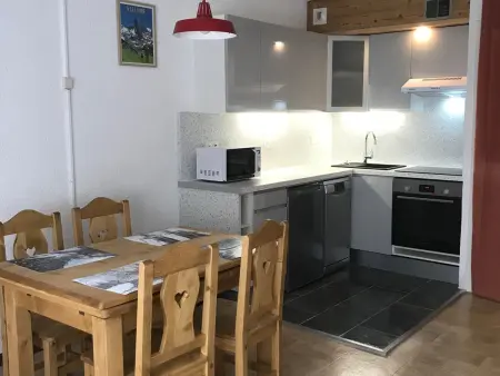 Studio cabine 4 pers, balcon sud, local à skis, Appartement 4 personnes à Valloire - Photo 3