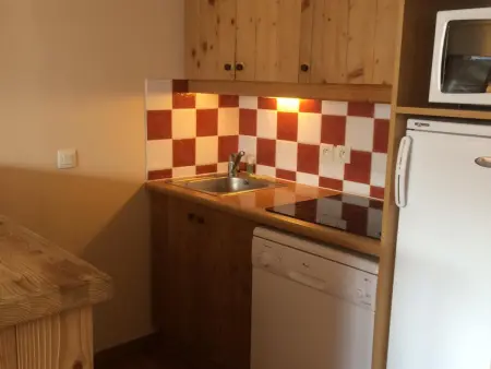 3 pièces 6 pers avec parking, balcon, exposé ouest - Photo 3